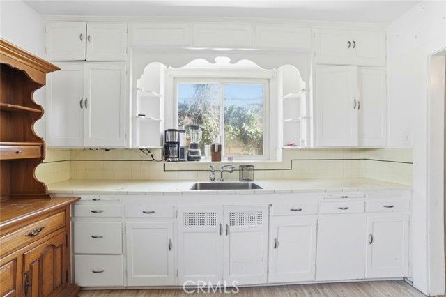 27126 Pacific, Highland, CA 92346