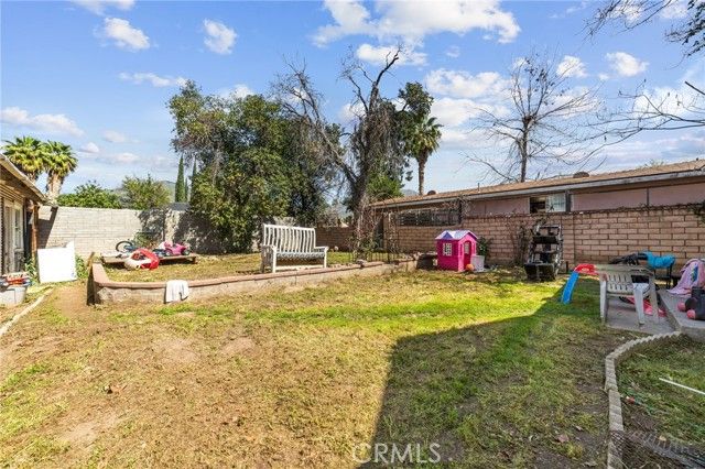 27126 Pacific, Highland, CA 92346