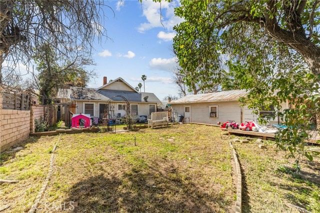 27126 Pacific, Highland, CA 92346