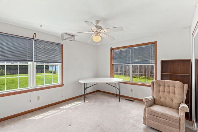 4808 E PRAIRIE CIR, Columbia, MO 65201