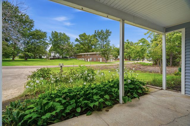 4808 E PRAIRIE CIR, Columbia, MO 65201