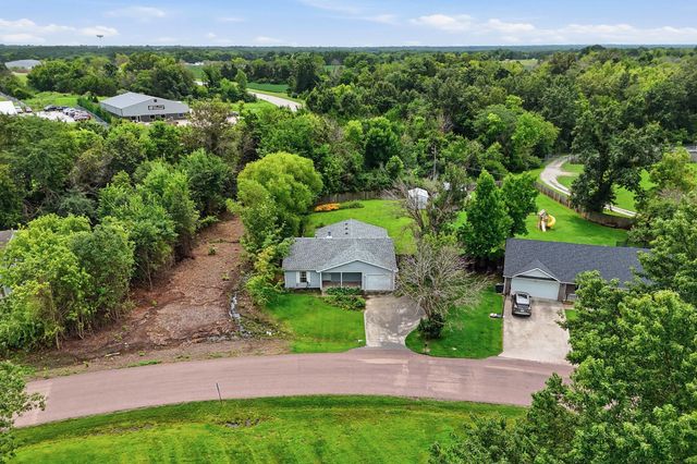 4808 E PRAIRIE CIR, Columbia, MO 65201