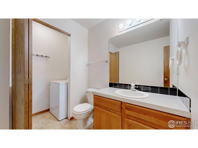 713 Apple Ct, Windsor, CO 80550