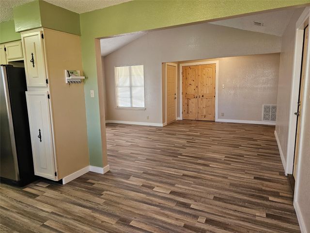 2207 Gontier Drive, Bay City, TX 77414