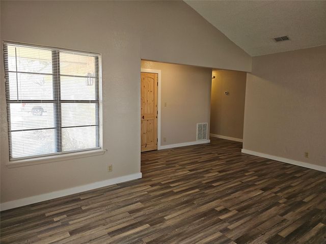 2207 Gontier Drive, Bay City, TX 77414