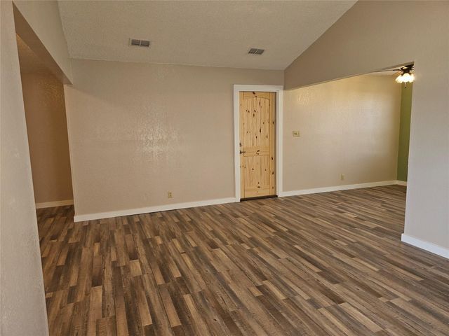 2207 Gontier Drive, Bay City, TX 77414