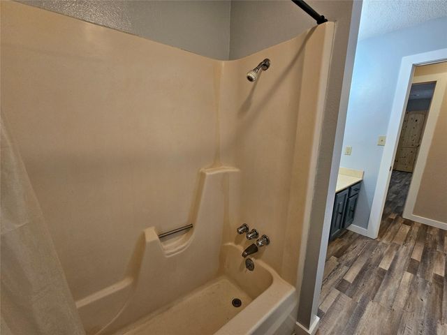 2207 Gontier Drive, Bay City, TX 77414