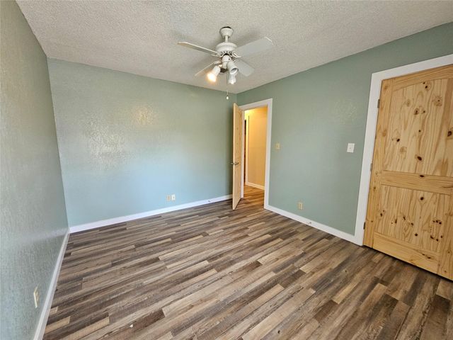 2207 Gontier Drive, Bay City, TX 77414