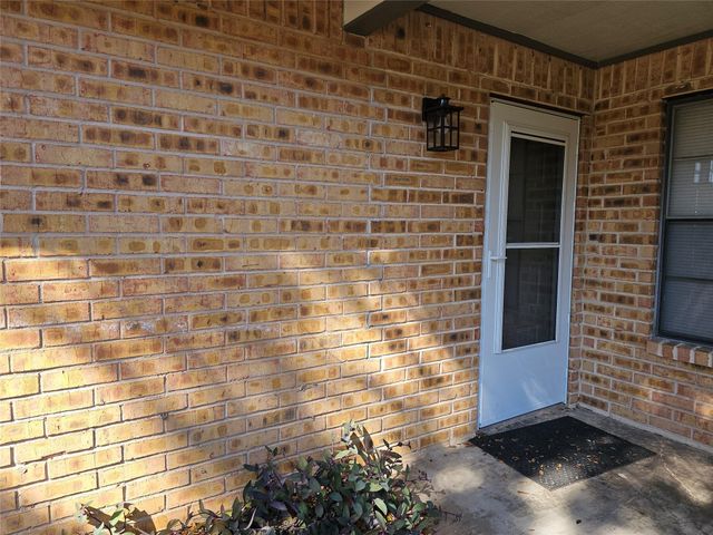 2207 Gontier Drive, Bay City, TX 77414