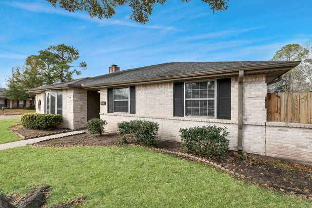 11830 Burlingame Drive, Houston, TX 77099