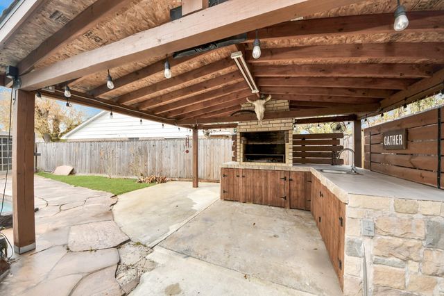 11830 Burlingame Drive, Houston, TX 77099