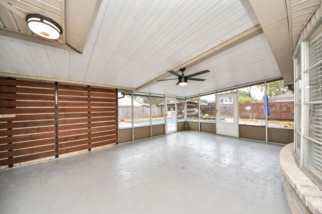 11830 Burlingame Drive, Houston, TX 77099