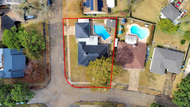 11830 Burlingame Drive, Houston, TX 77099