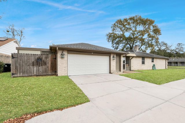 11830 Burlingame Drive, Houston, TX 77099