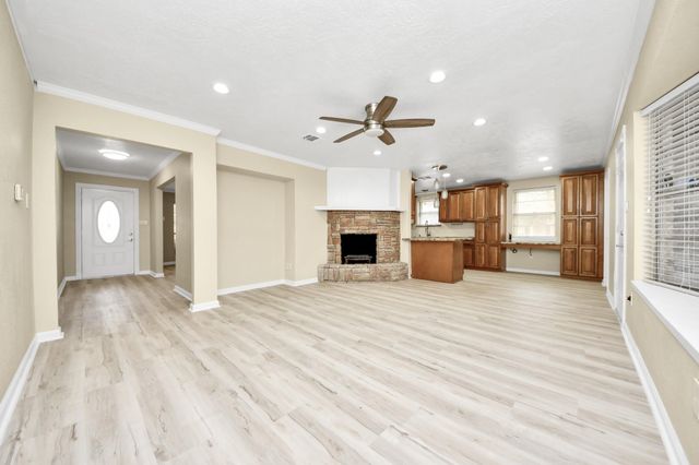 11830 Burlingame Drive, Houston, TX 77099