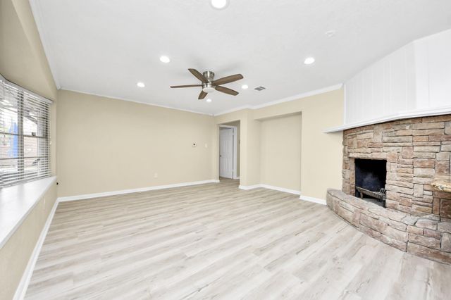 11830 Burlingame Drive, Houston, TX 77099