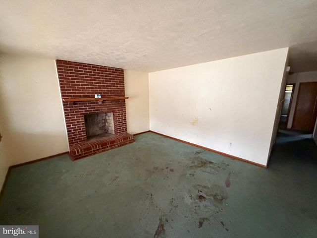 5600 BALLMAN, Brooklyn, MD 21225