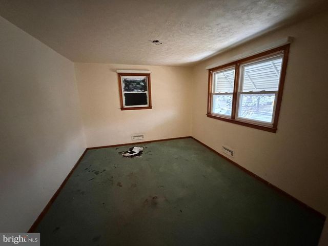 5600 BALLMAN, Brooklyn, MD 21225