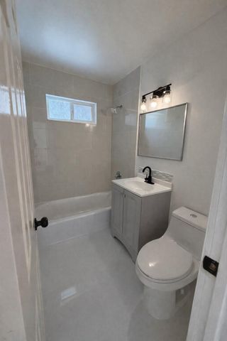 2000 Seminole Boulevard, West Palm Beach, FL 33409