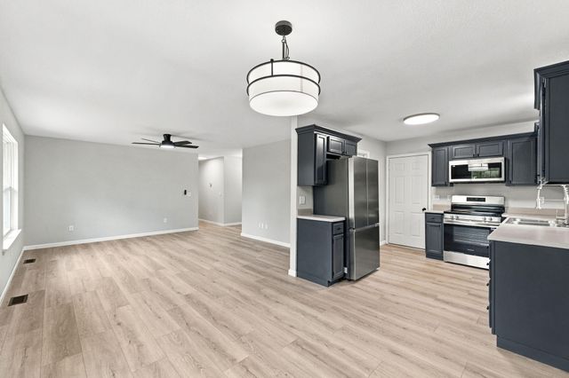 407 Wampler Drive, Clever, MO 65631