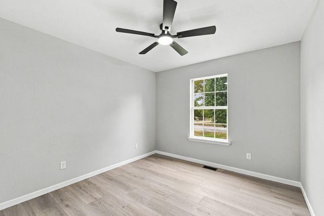 407 Wampler Drive, Clever, MO 65631