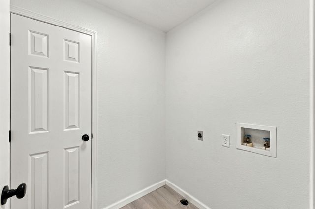 407 Wampler Drive, Clever, MO 65631