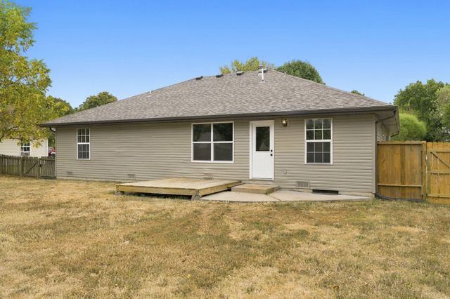 407 Wampler Drive, Clever, MO 65631