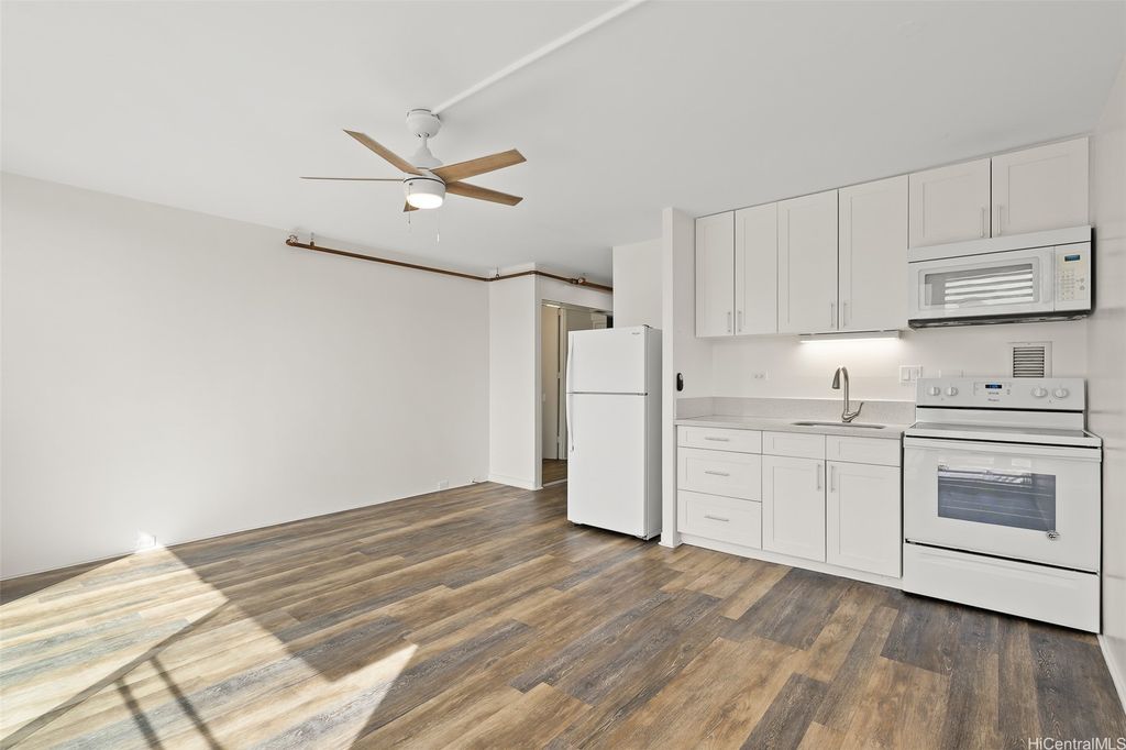 1650 Kanunu Street 1213, Honolulu, HI 96814