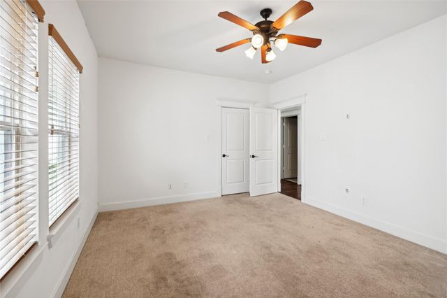 1120 W 18th Street, Houston, TX 77008