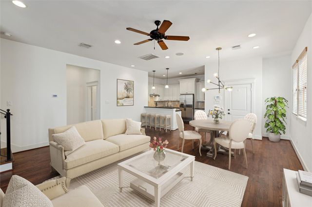 1120 W 18th Street, Houston, TX 77008