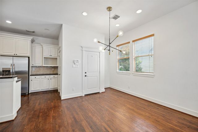 1120 W 18th Street, Houston, TX 77008