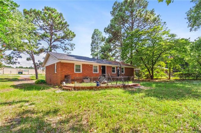 4112 Legion Road, Hope Mills, NC 28348