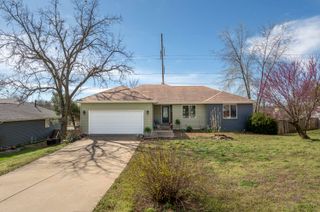 3878 West Cambridge Street, Springfield, MO 65807