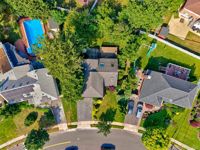 106 Westbury Avenue, Plainview, NY 11803