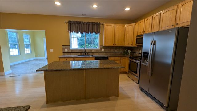 25 Clay Manor Court, Springboro, OH 45066