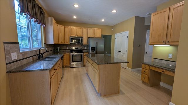 25 Clay Manor Court, Springboro, OH 45066