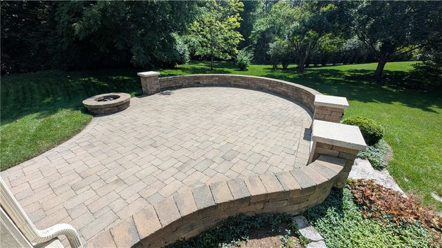 25 Clay Manor Court, Springboro, OH 45066