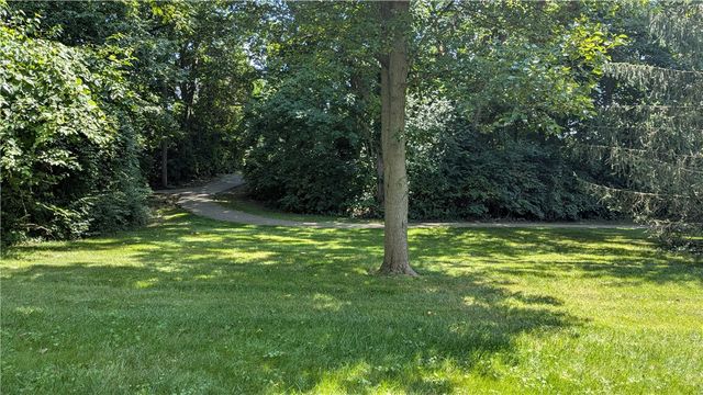 25 Clay Manor Court, Springboro, OH 45066