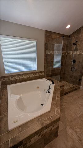 25 Clay Manor Court, Springboro, OH 45066