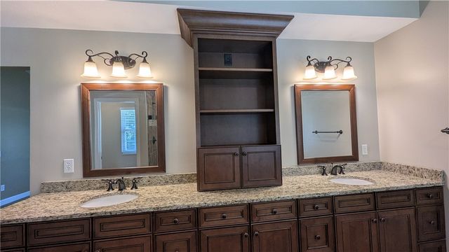 25 Clay Manor Court, Springboro, OH 45066