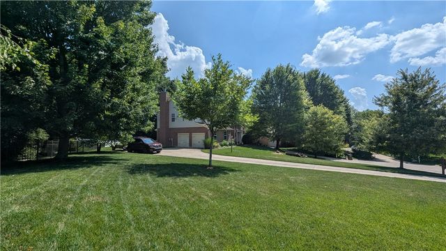 25 Clay Manor Court, Springboro, OH 45066