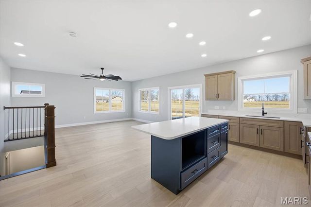 16639 Pembrooke Court, Carlyle, IL 62231