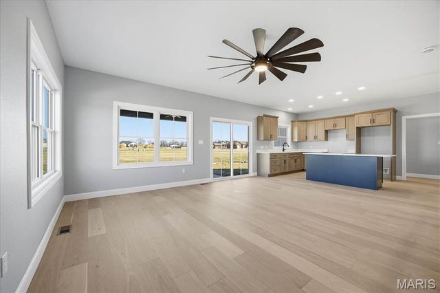 16639 Pembrooke Court, Carlyle, IL 62231