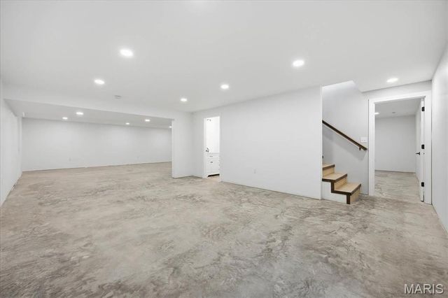 16639 Pembrooke Court, Carlyle, IL 62231