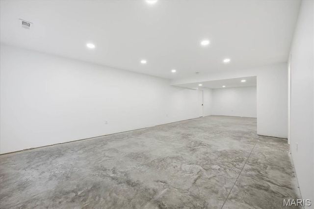 16639 Pembrooke Court, Carlyle, IL 62231