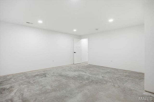 16639 Pembrooke Court, Carlyle, IL 62231