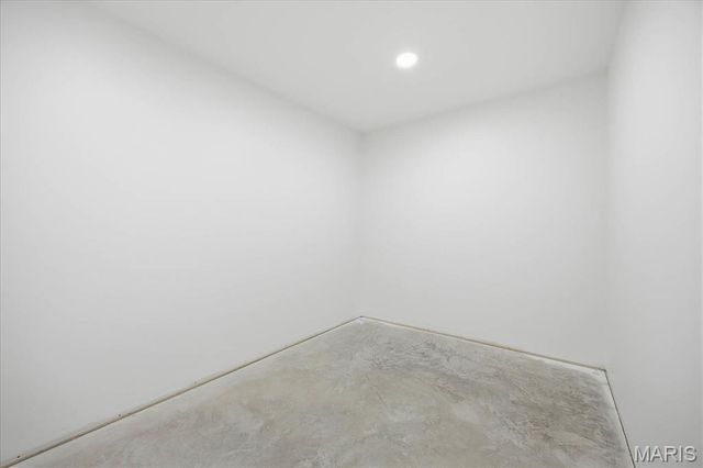 16639 Pembrooke Court, Carlyle, IL 62231