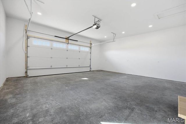 16639 Pembrooke Court, Carlyle, IL 62231