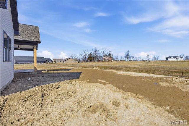 16639 Pembrooke Court, Carlyle, IL 62231