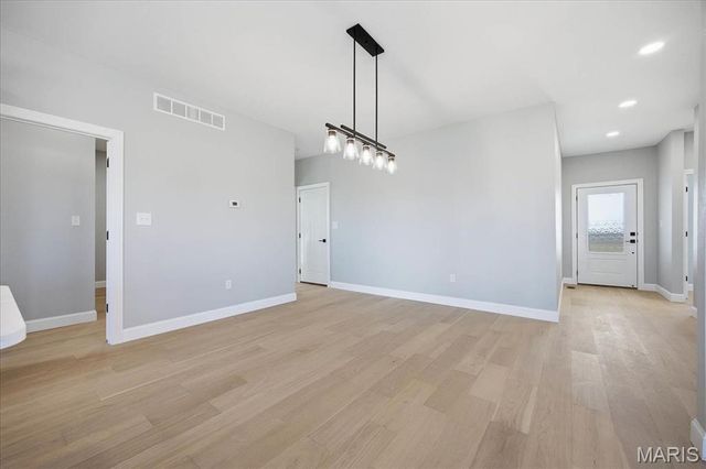 16639 Pembrooke Court, Carlyle, IL 62231